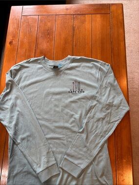 NEW Prairie Mountain Cape Cod Long Sleeve Graphic Tee Light Sage Size L